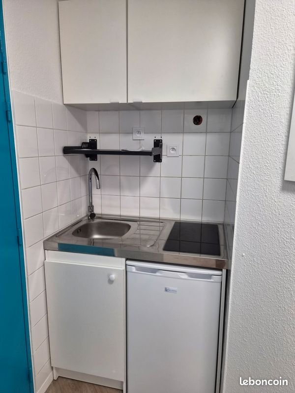 Appartement à louer, 18m², Courbevoie