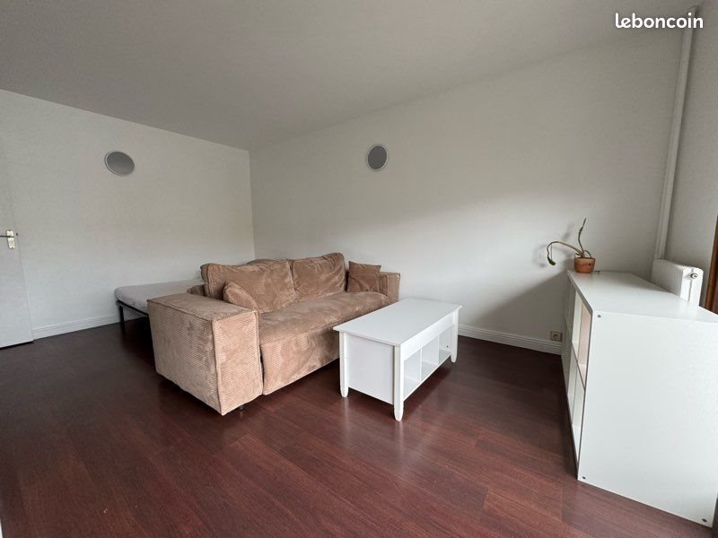 Appartement à louer, 27m², Courbevoie