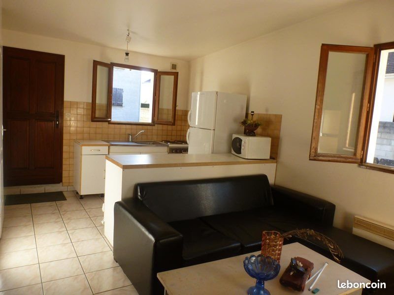 Appartement à louer, 25m², Paray-Vieille-Poste