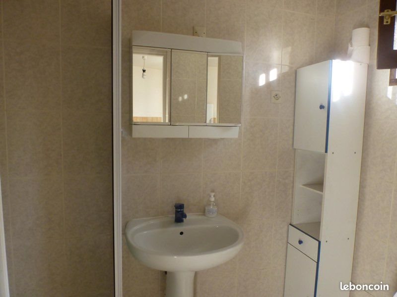 Appartement à louer, 25m², Paray-Vieille-Poste