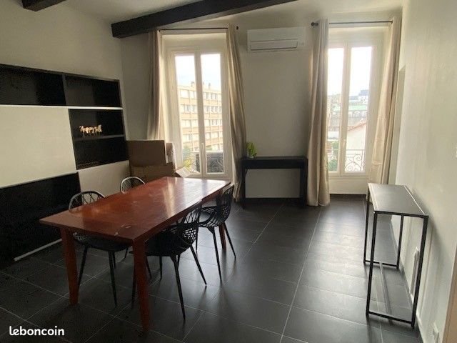 Appartement à louer, 45m², Marseille 8ème