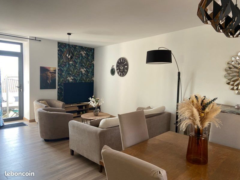 Appartement à louer, 120m², Poilhes