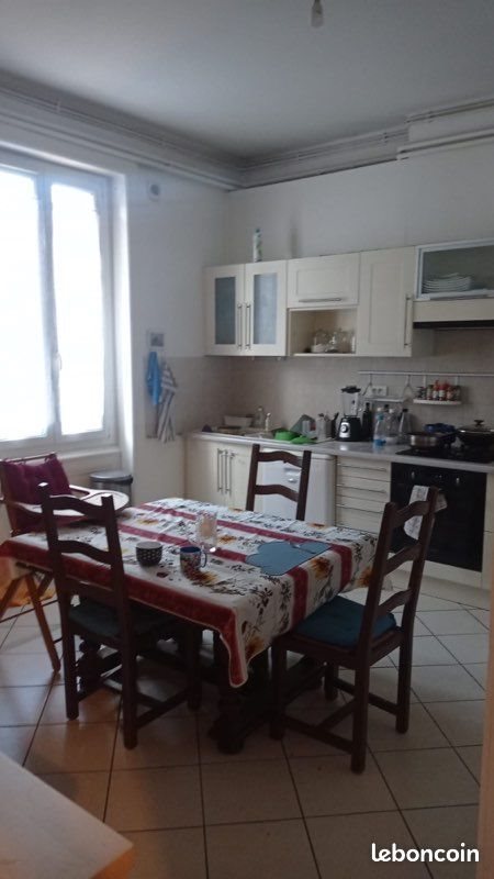 Appartement à louer, 101m², Saint-Étienne