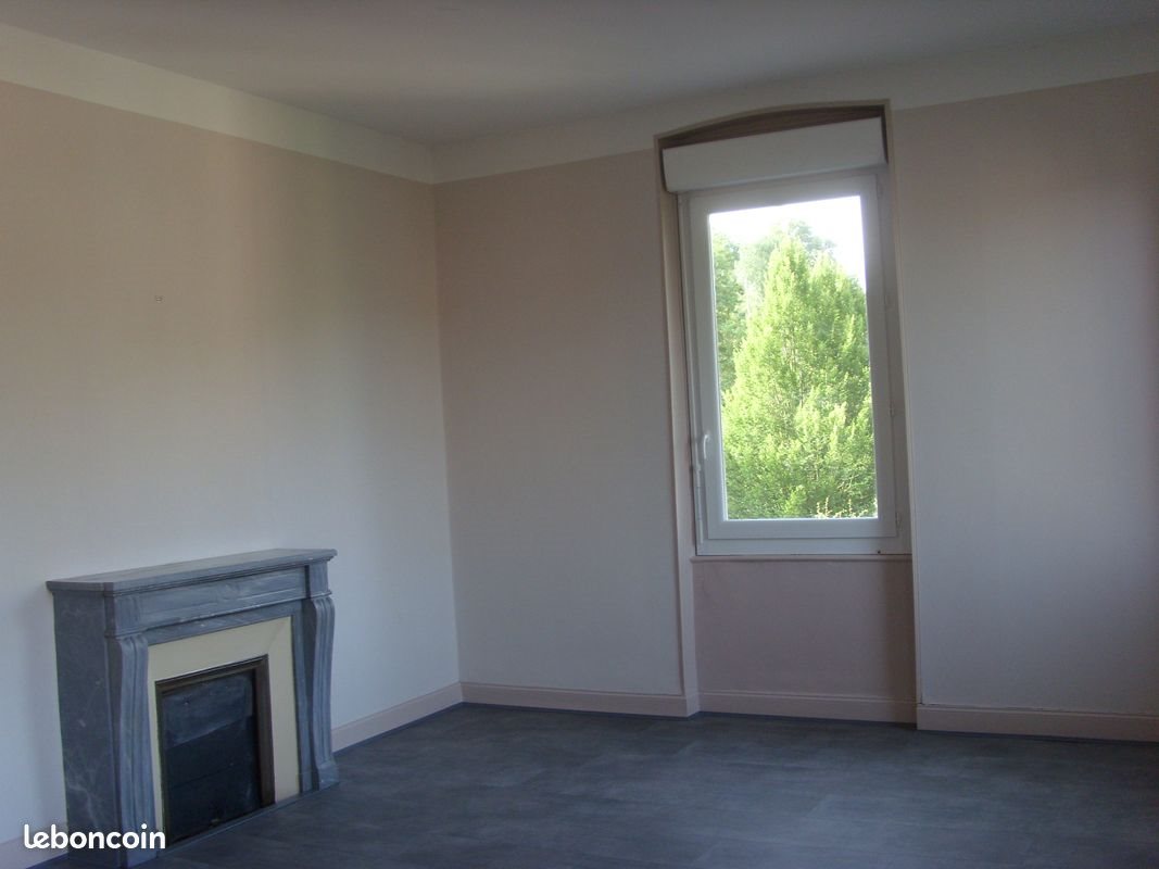 Appartement à louer, 91m², Marcillac-Vallon