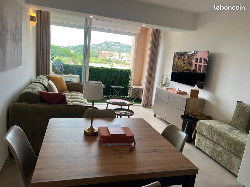 Appartement à louer, 40m², Gassin
