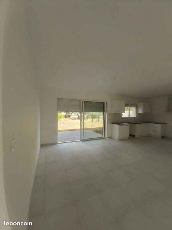 Maison à louer, 102m², Échillais