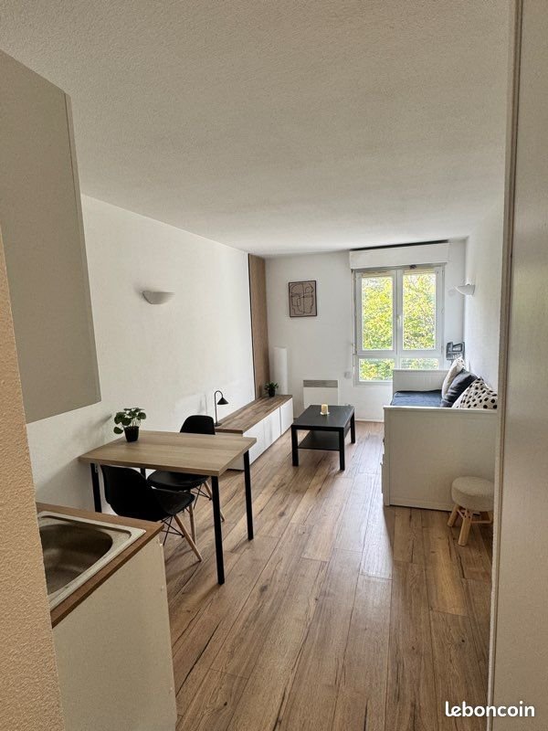 Appartement à louer, 18m², Cergy