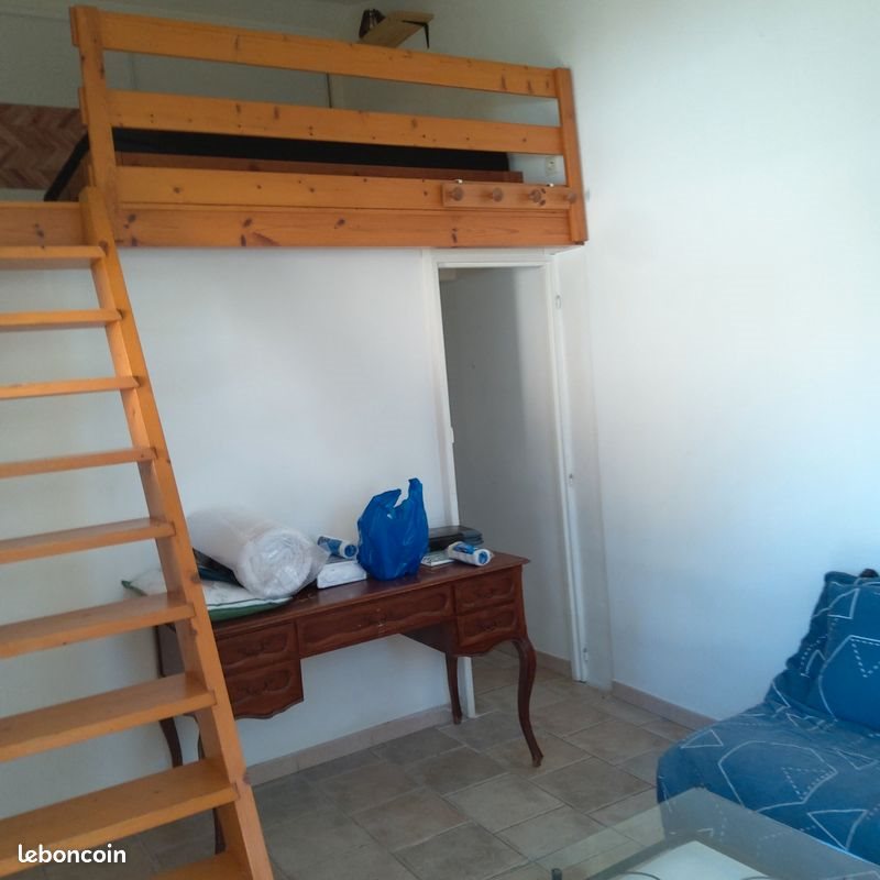 Maison à louer, 25m², Villemolaque