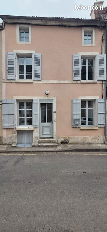 Maison à louer, 45m², Ravières