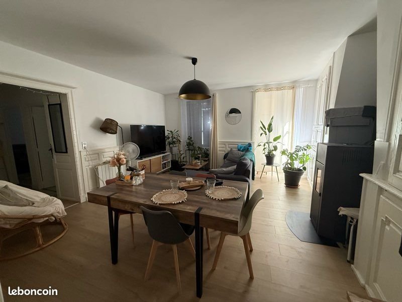 Appartement à louer, 77m², Figeac
