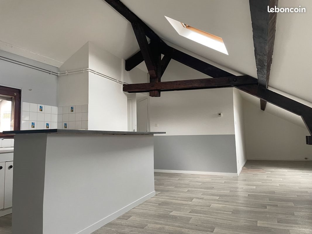 Appartement à louer, 55m², Saint-Max