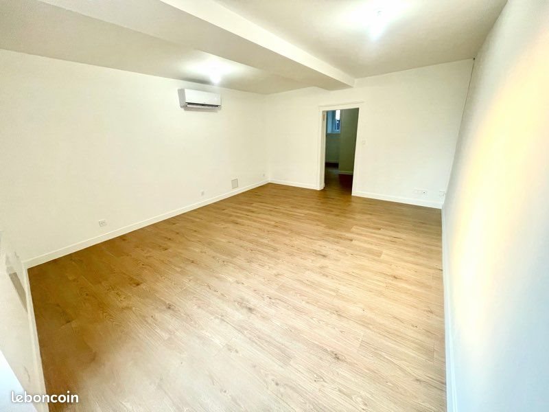 Maison à louer, 58m², Myennes