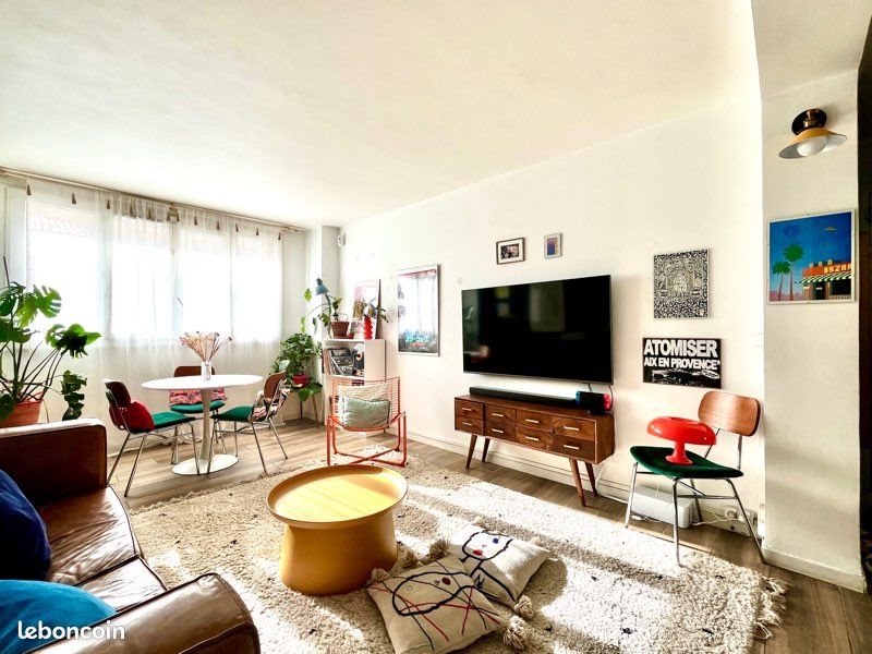 Appartement à louer, 65m², Marseille 5ème