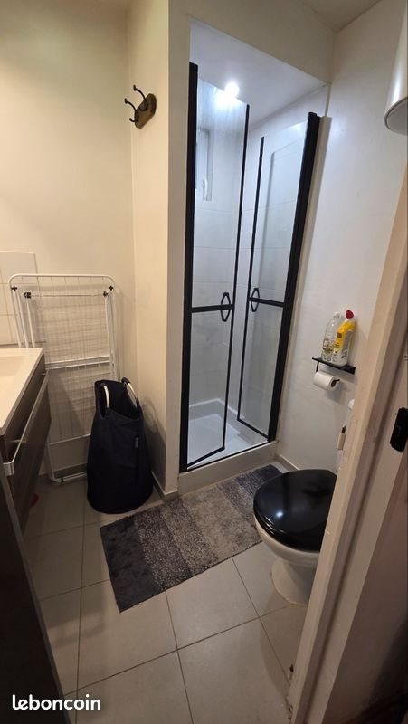 Appartement à louer, 25m², Paris 18ème