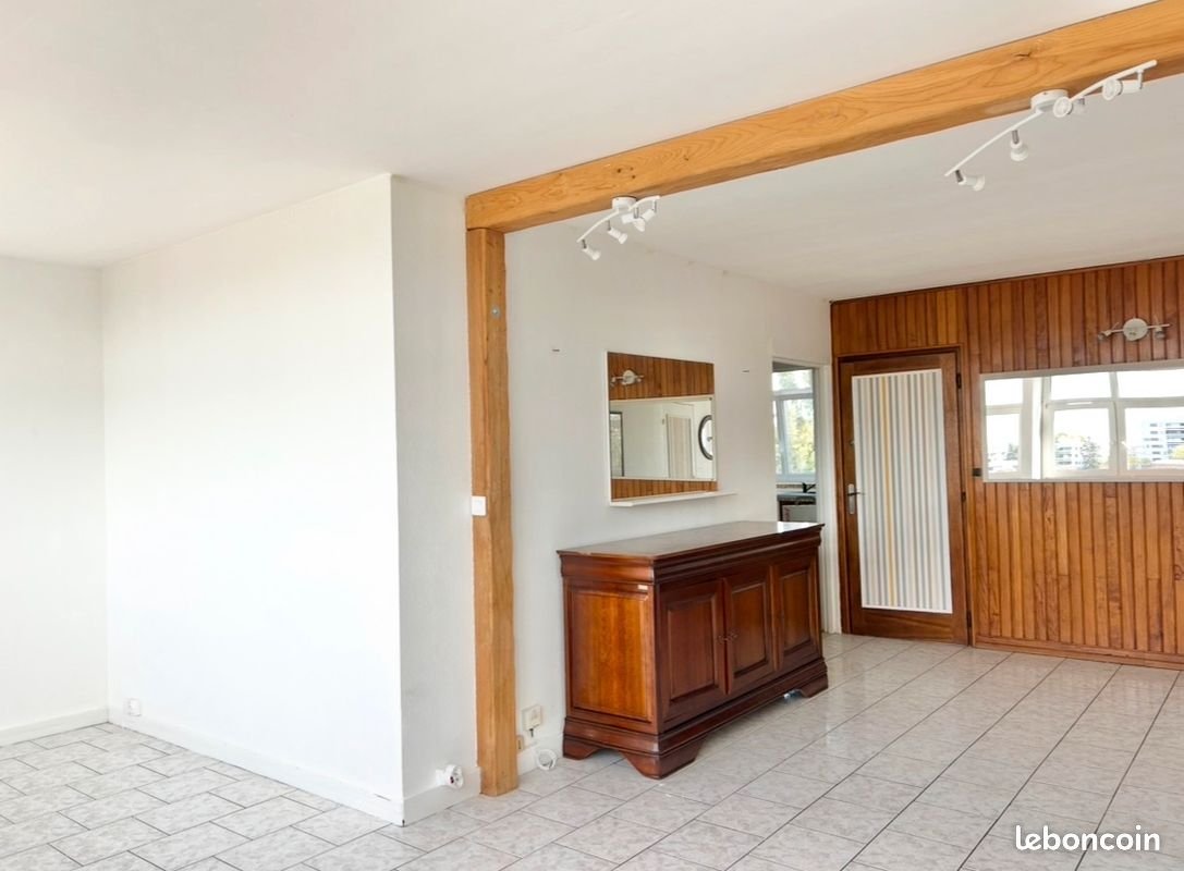 Appartement à louer, 68m², Evry