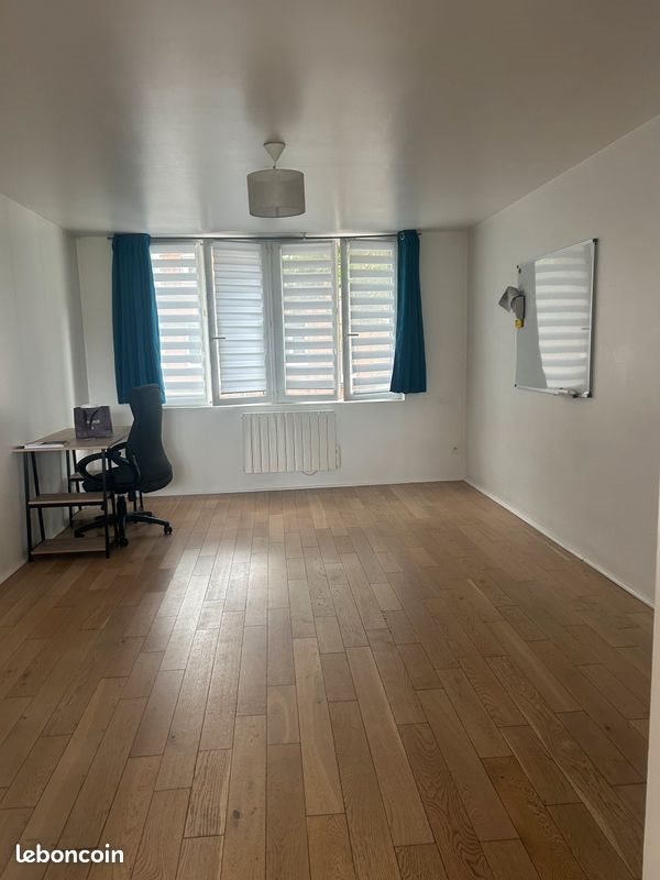 Appartement à louer, 45m², Loos