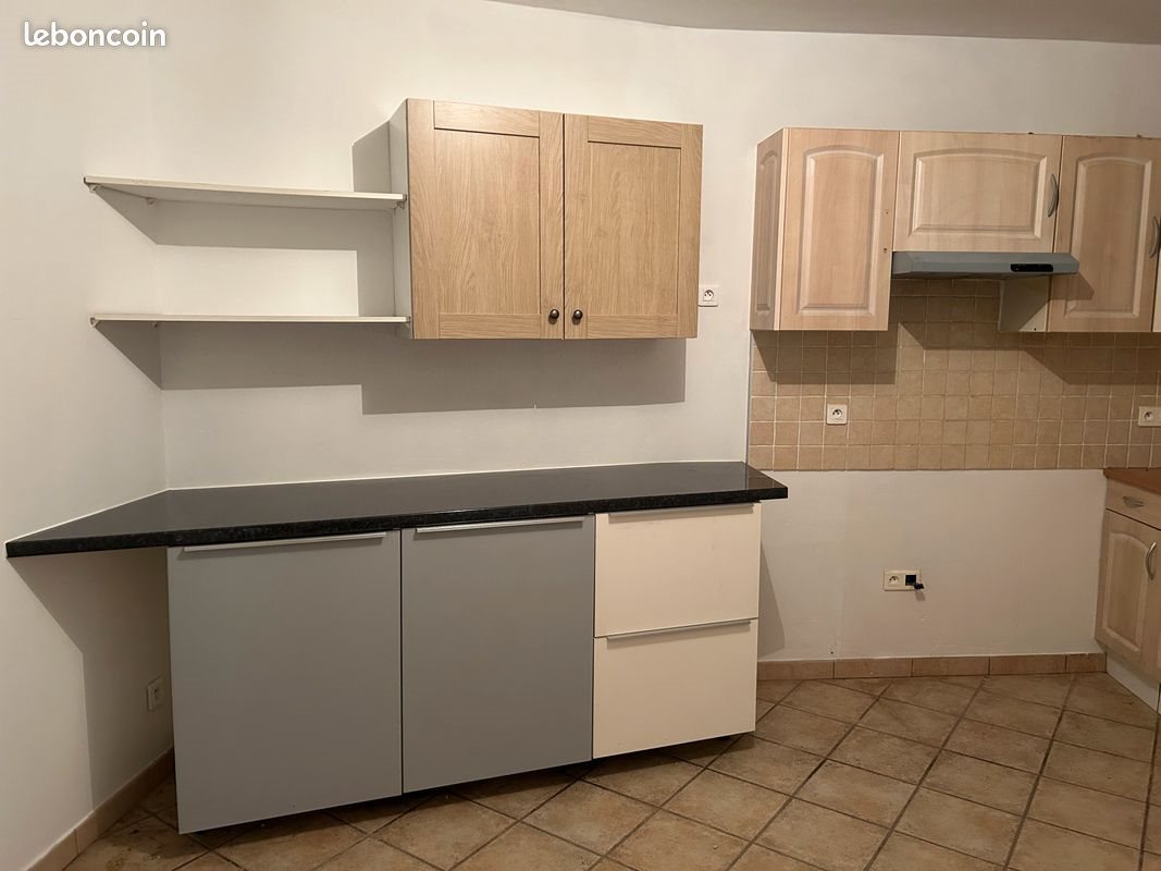 Appartement à louer, 100m², Mirabel-aux-Baronnies