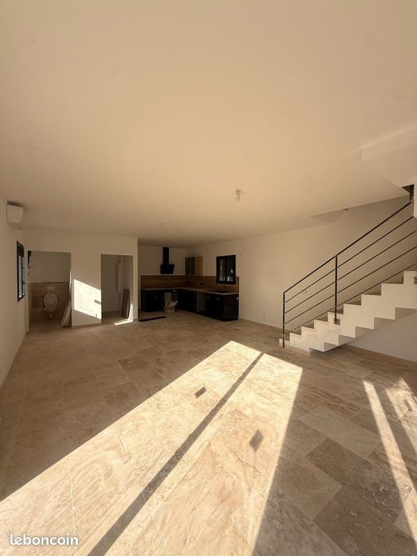 Maison à louer, 110m², Ceyreste
