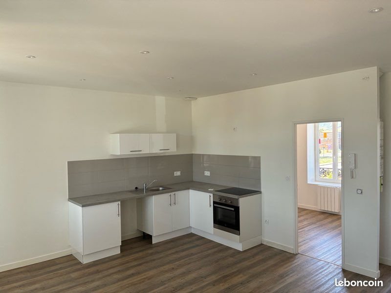 Appartement à louer, 48m², Le Cendre