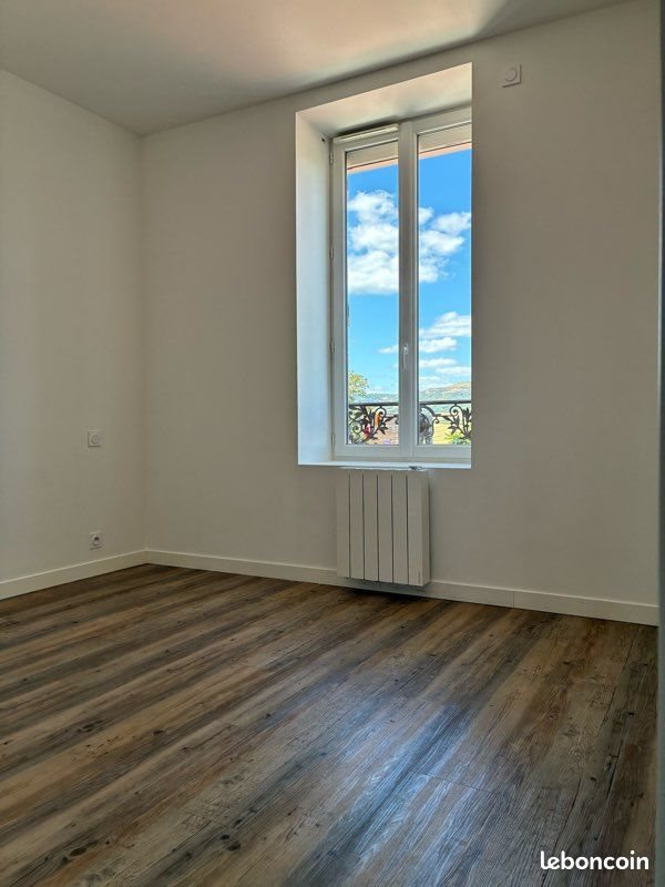 Appartement à louer, 48m², Le Cendre
