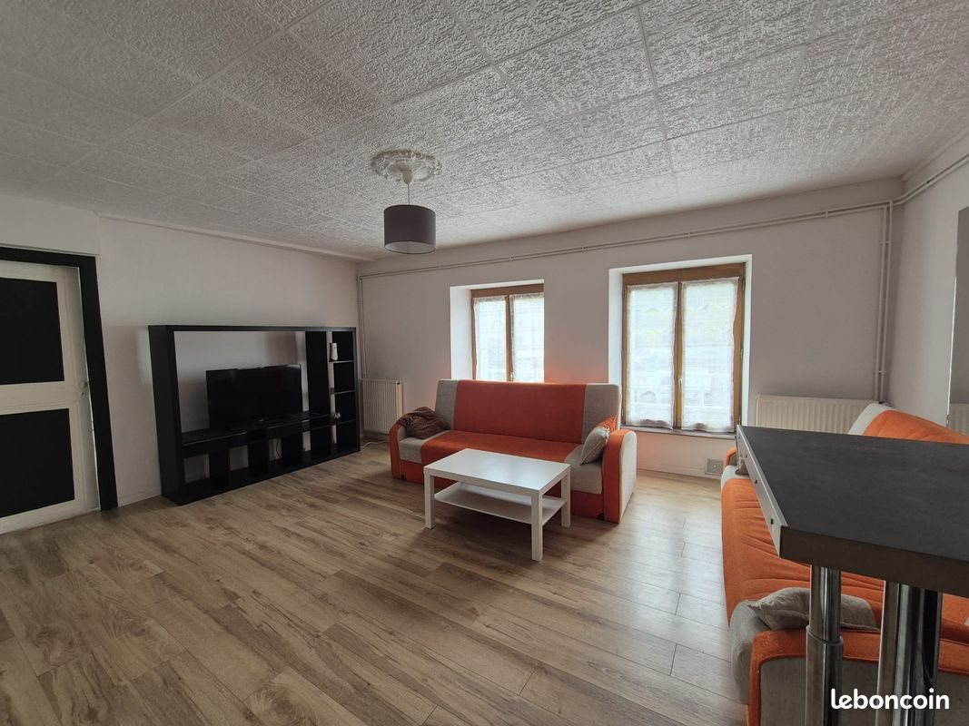 Appartement à louer, 55m², Chabreloche