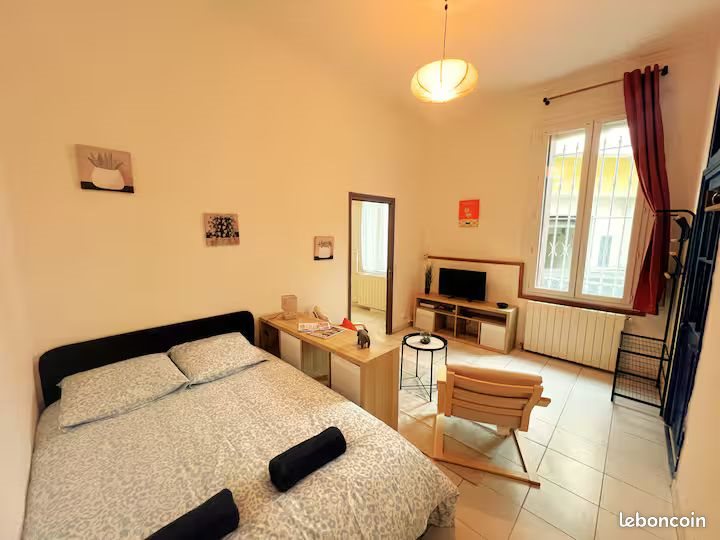 Appartement à louer, 35m², Nîmes