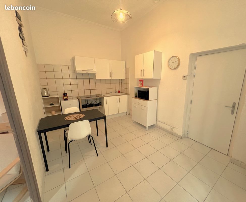 Appartement à louer, 35m², Nîmes