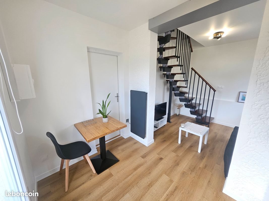 Appartement à louer, 24m², Pessac