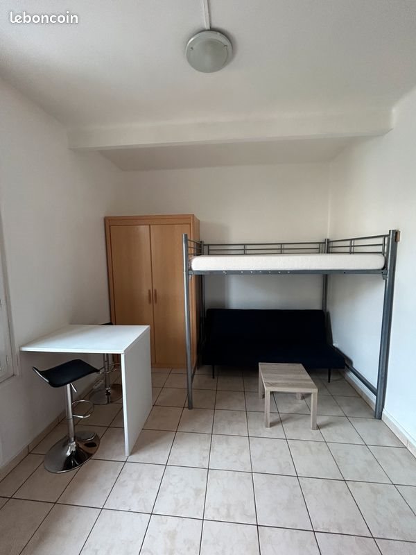 Appartement à louer, 17m², Niort