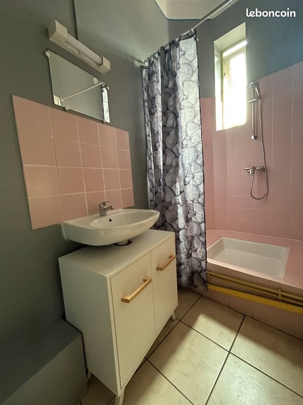 Appartement à louer, 17m², Niort