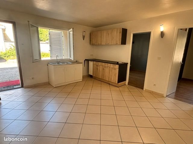 Appartement à louer, 50m², Saint-Genis-Laval