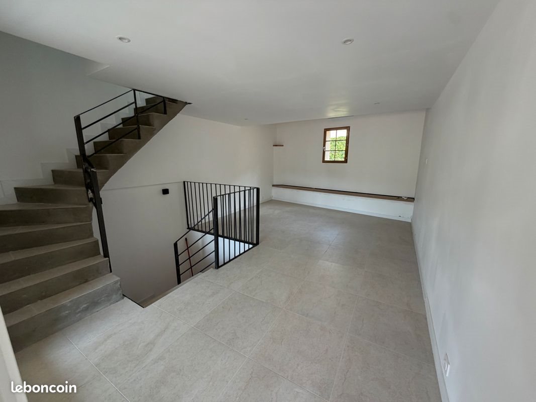 Maison à vendre, 104m², Jouques