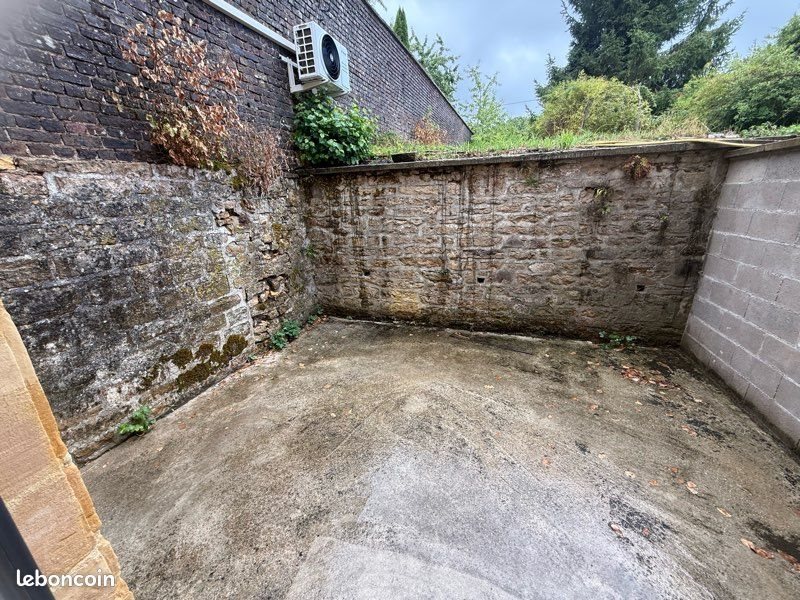 Appartement à louer, 67m², Boulzicourt