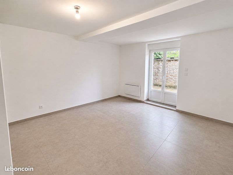 Appartement à louer, 67m², Boulzicourt