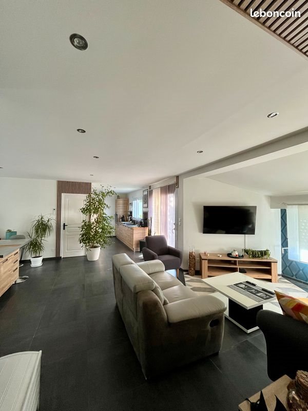 Maison à louer, 100m², Pougues-les-Eaux