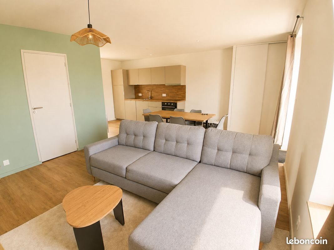 Appartement à louer, 72m², Bégard
