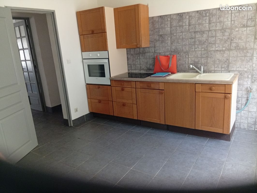 Appartement à louer, 100m², Avesnes-sur-Helpe