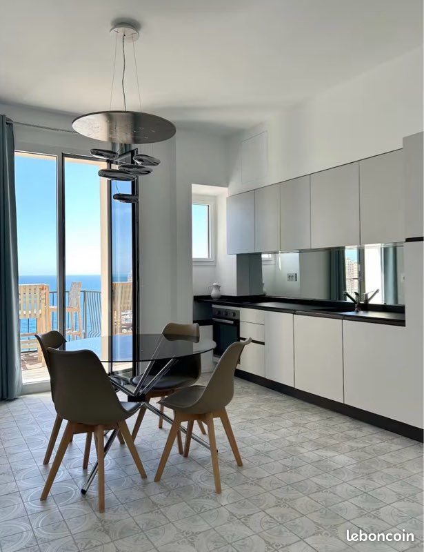 Appartement à louer, 60m², Cap-d'Ail