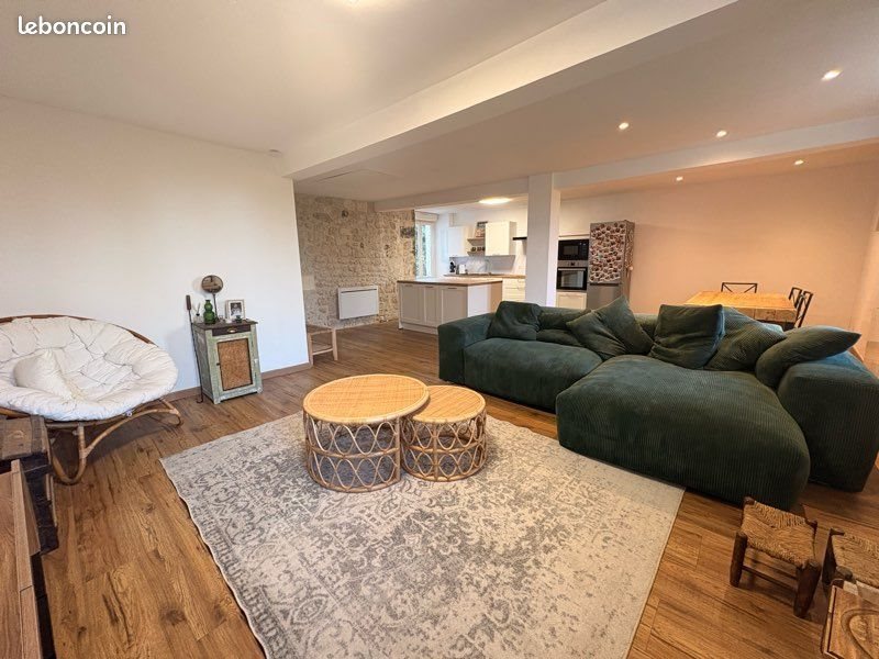 Appartement à vendre, 228m², Saintes