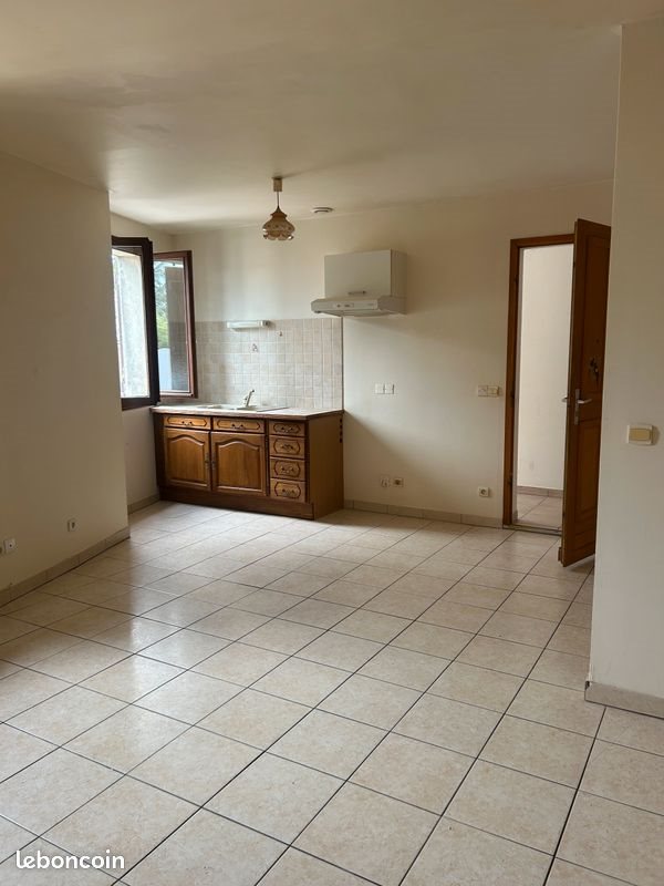 Appartement à louer, 45m², Égreville