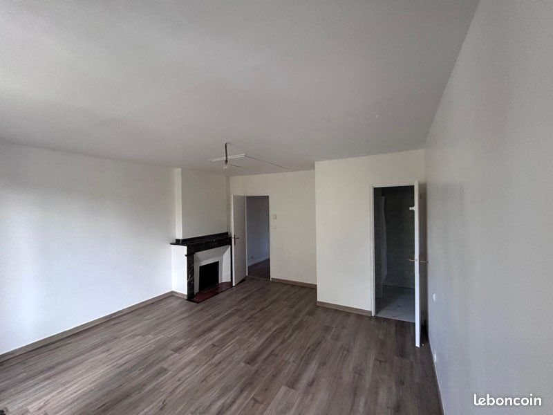 Appartement à louer, 83m², Chalabre