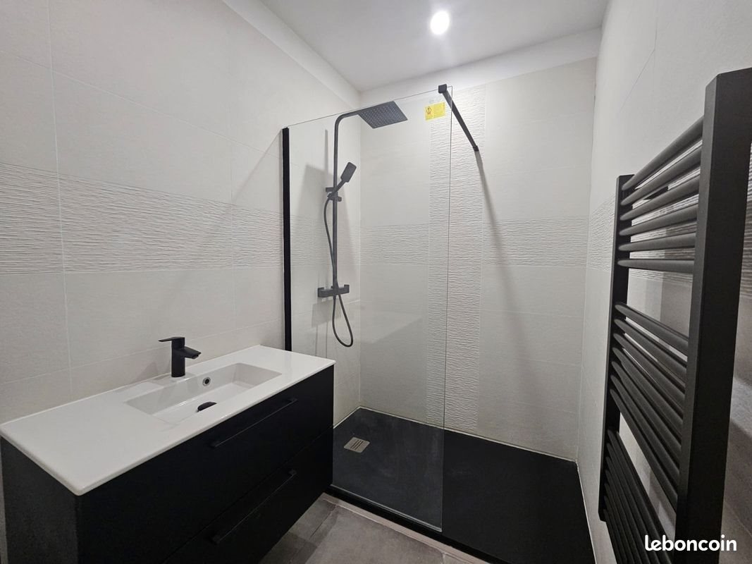 Appartement à louer, 74m², Brignoles