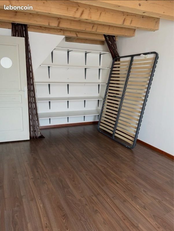 Maison à louer, 75m², Roussillon