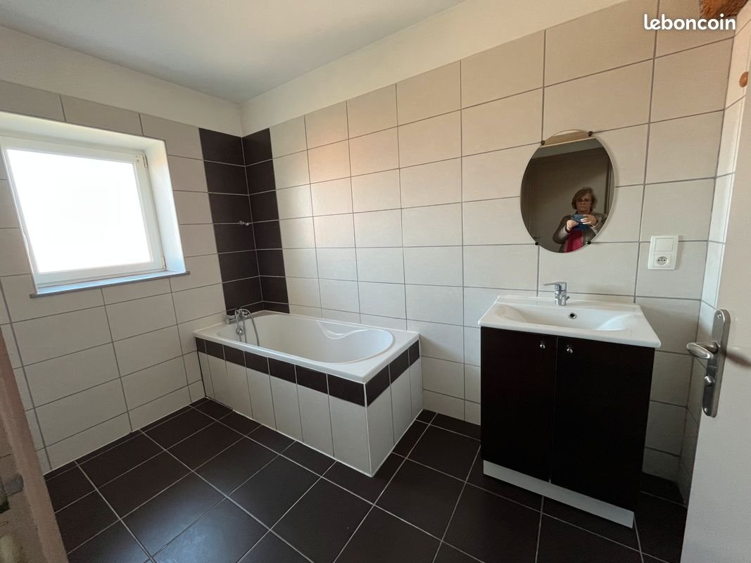 Maison à louer, 125m², Saint-Forgeux-Lespinasse