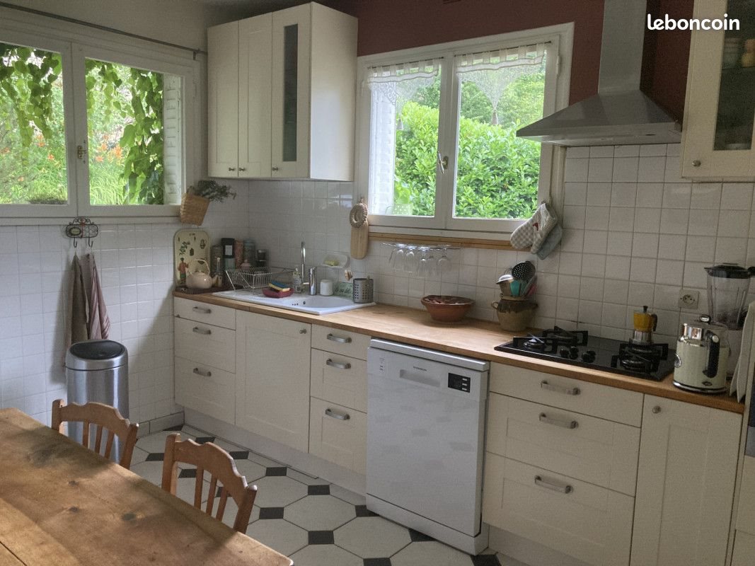 Maison à louer, 25m², Saint-Genis-Laval