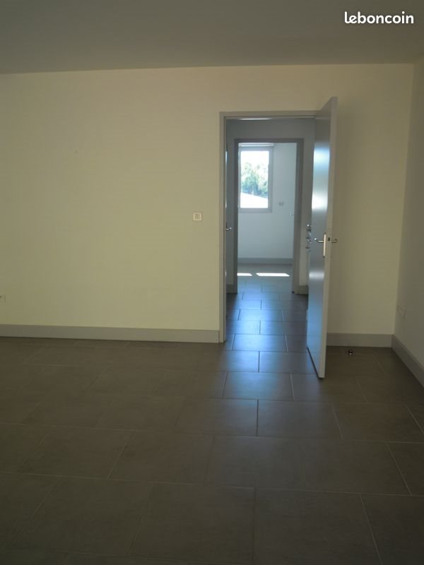Appartement à louer, 38m², Meyreuil