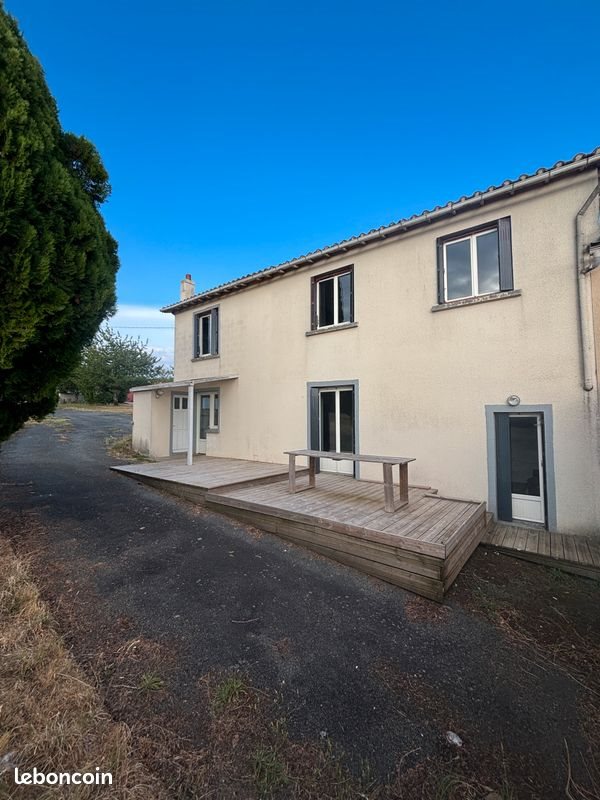 Maison à louer, 89m², Saint-Paul-en-Pareds