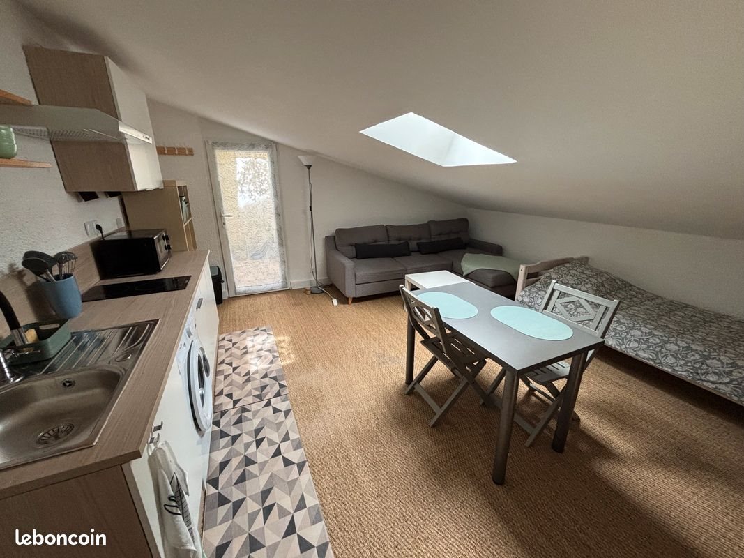 Appartement à louer, 25m², Nîmes