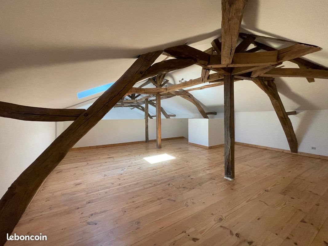 Appartement à louer, 107m², Saint-Julien-l'Ars
