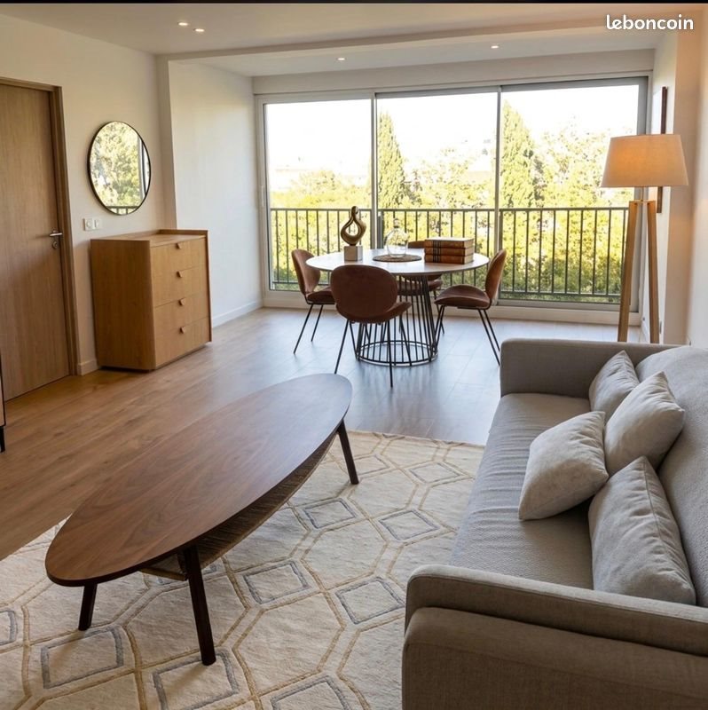 Appartement à louer, 80m², Saint-Tropez